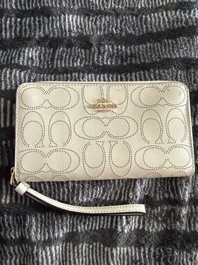Coach Cream Perforated Signature Zip Wristlet